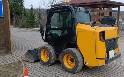 Услуги минипогрузчика JCB 175 для земляных работ - Луганск, заказать или взять в аренду