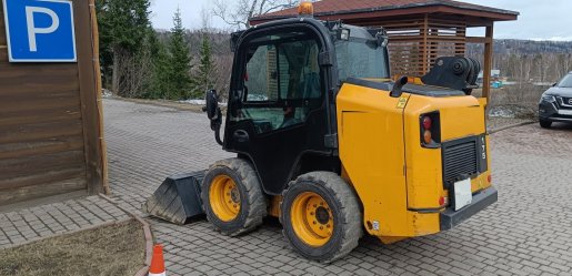 Фронтальный погрузчик Услуги минипогрузчика JCB 175 для земляных работ взять в аренду, заказать, цены, услуги - Луганск